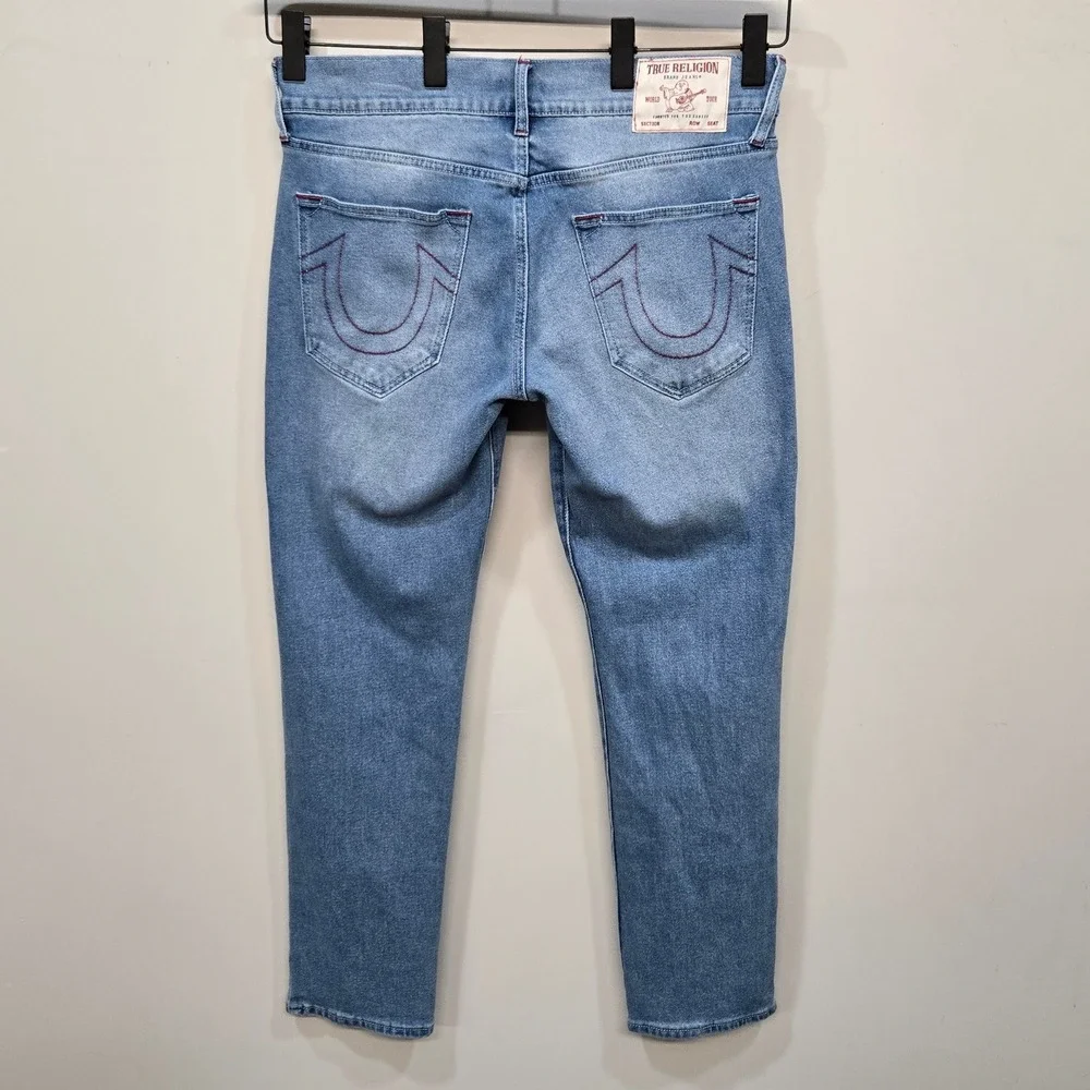 True Religion Geno Relaxed Slim Jeans 34 Light‎ Wash Red Stitch Logo Streetwear